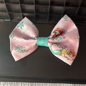 Disneys Ariel bow